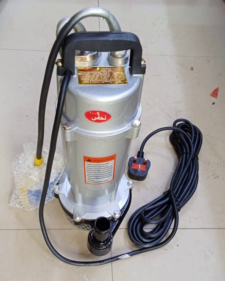 4737391d-6329-43d5-8438-e3261e69067c.jpg Maxpolar submersible water pump 18M head 0.5HP - Image 1